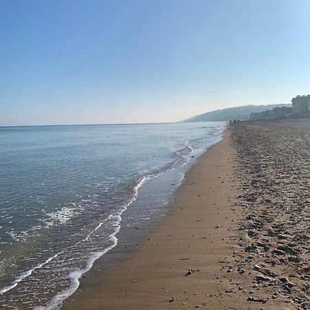 Soleil Levant Villers-sur-Mer Esterno foto